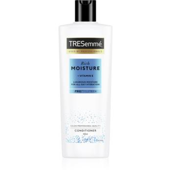 TRESemmé Rich Moisture hidratáló kondicionáló E-vitaminnal 400 ml