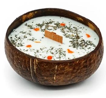 Tropikalia Lumânare în nucă de cocos - aromă de Lime, busuioc & mandarină