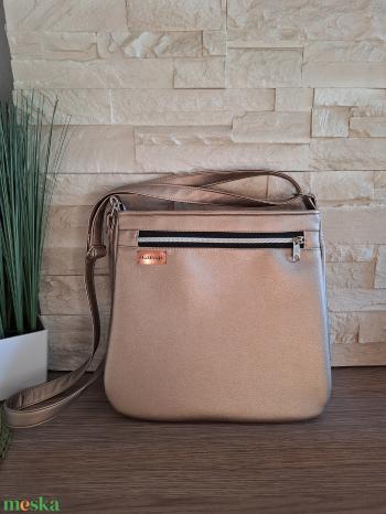 Pezsgő crossbody