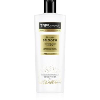 TRESemmé Keratin Smooth balsam pentru par indisciplinat 400 ml