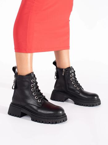 Botine negre la modă pentru femei pe platformă
