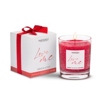 Magnetifico Power Of Pheromones Lumânare parfumată Love me Sandalwood (Scented Candle) 125 g