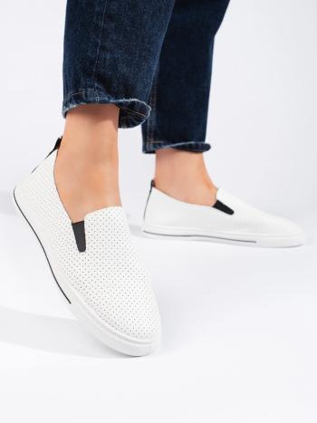 Frumoși adidași albi fără toc pentru femei