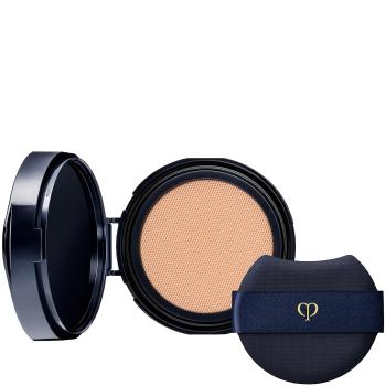 Clé de Peau Beauté Reînlocuire pentru machiaj compact de iluminare într-un burete SPF 25 (Radiant Cushion Foundation Natural Refill) 14 g 020 Light Me