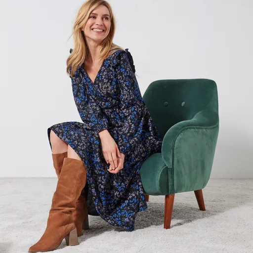 Rochie lungă cu tiv cu volane