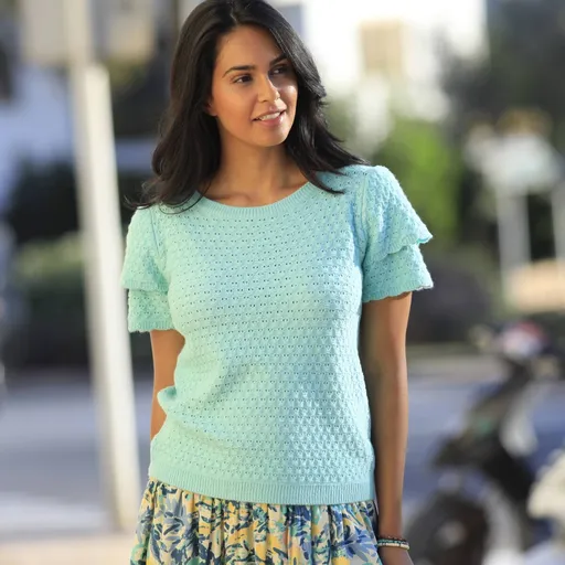 Tricou cu mâneci scurte din material tricotat cu model