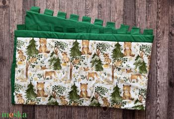 Falvédő  kb 200 x 60 cm