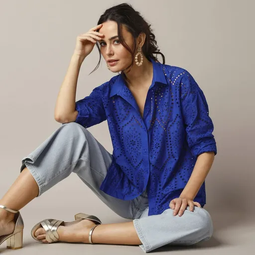 Bluză cămașă cu broderie englezească