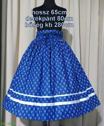 Kamasz néptánc szoknya 65 cm kék