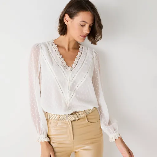 Bluză din voal brodată cu dantelă
