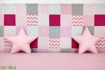 Rózsaszín patchwork falvédő