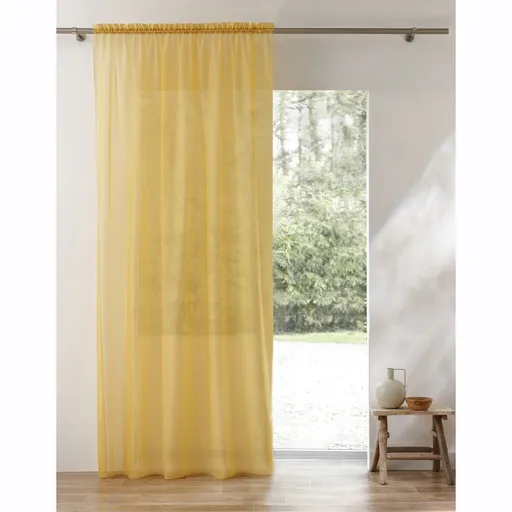 O perdea voal solidă, finisată cu o bordură plisată