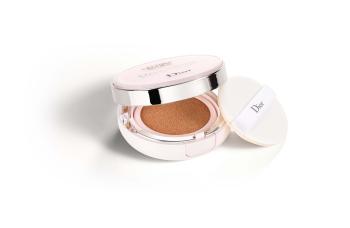 Dior Machiaj de perfecționare și de întinerire SPF 50 Capture Dreamskin Moist & Perfect Cushion Foundation 2 x 15 g 010 Fair-Neutral