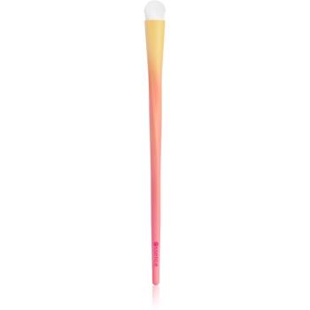 essence BRUSH IT LIKE IT'S ART eyeshadow brush pensula pentru fard de ochi 01 Throwing A Little Color 1 buc