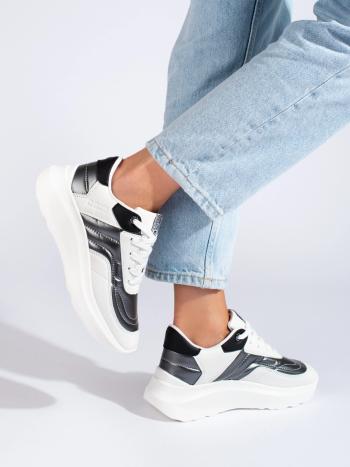Adidași confortabili pentru femei albe fără toc