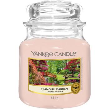 Yankee Candle Lumânare aromatica Classic medie Tranquil Garden 411 g