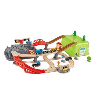 Pistă de tren cu cutie Hape 