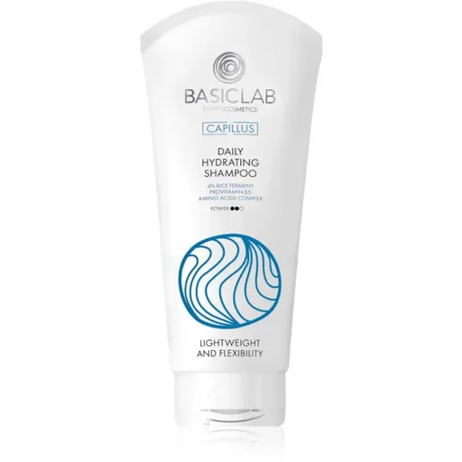 BasicLab Dermocosmetics Capillus sampon de curatare delicat pentru scalp sensibil si uscat 100 ml