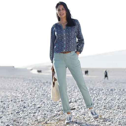 Pantaloni Chino cu buzunare aplicate