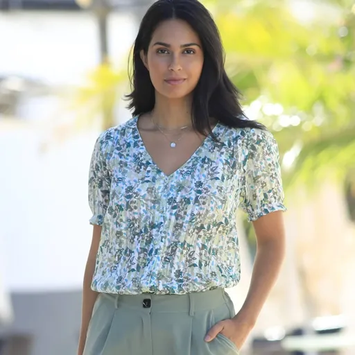 Bluză din voal cu nasturi și imprimeu