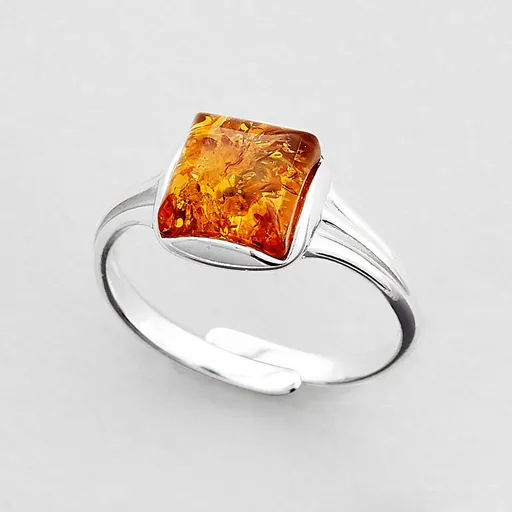 Inel pătrat, chihlimbar și argint