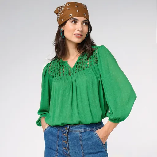 Bluză din crep de culoare solidă cu macramé și mâneci 3/4