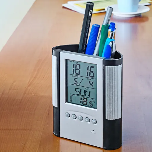 Suport pentru stilou cu ceas