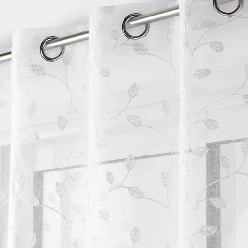 Perdea voal cu broderie de frunze, cu ochiuri la capăt