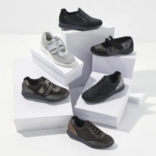 Pantofi cu velcro pentru picioare sensibile, confecționați din material flexibil