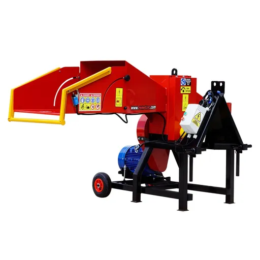 Tocator crengi REMET RE 120 + PTO, 6 mc/h, diametrul max. 8 cm