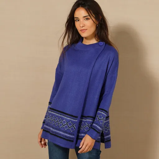 Pulover lat cu model jacquard și închidere cu nasturi