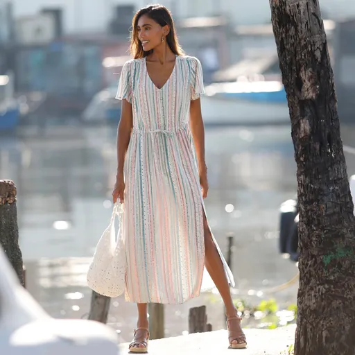 Rochie lungă cu nasturi și imprimeu