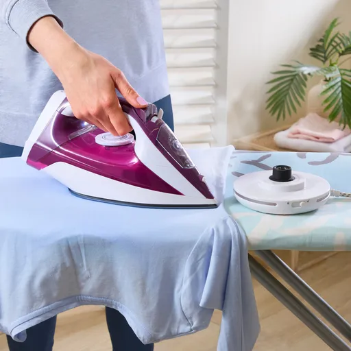Fier de călcat cu abur fără fir