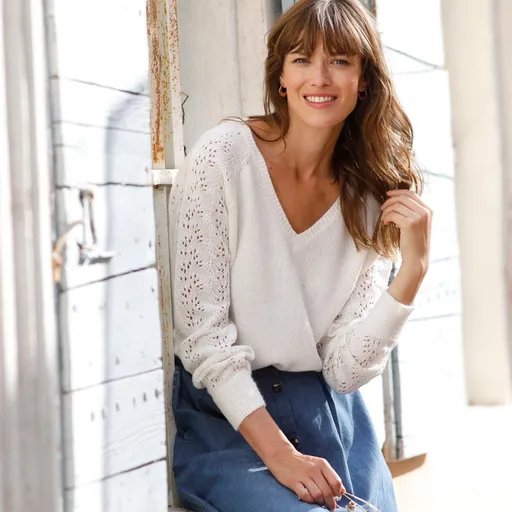 Pulover cu guler în V, atingere mohair