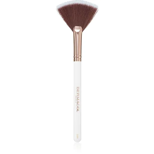 Dermacol Accessories Master Brush by PetraLovelyHair iluminator pensulă corectoare D59 Rose Gold 1 buc