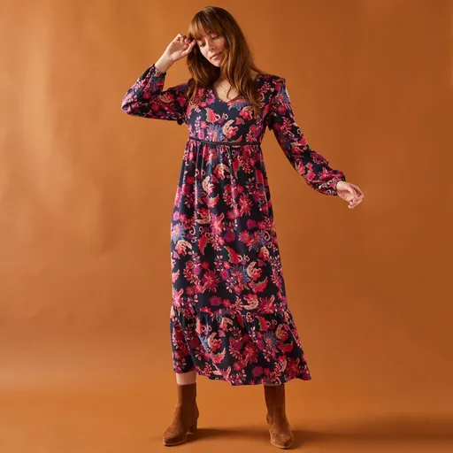 Rochie lungă cu volane și imprimeu