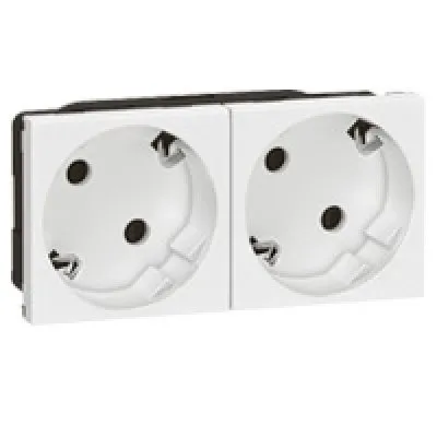 Priza shuko 2x2P+T orientare 45 grade Legrand Mosaic 077252, alb