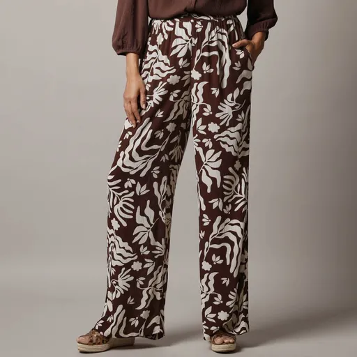 Pantaloni largi din crep cu imprimeu