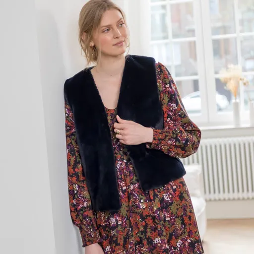 Vestă din blană artificială