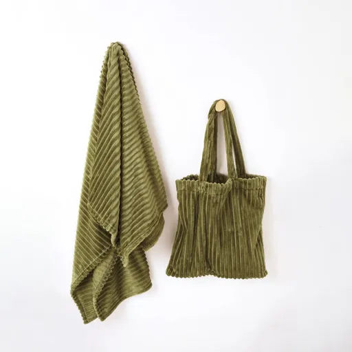 Set geantă asortată din fleece + carouri