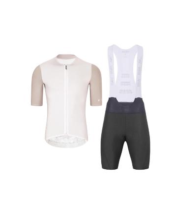 
                         Tricoul și pantaloni scurți de ciclism - PERFORMANCE 
                