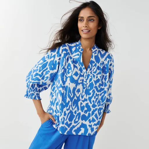 Bluză cu nasturi și imprimeu