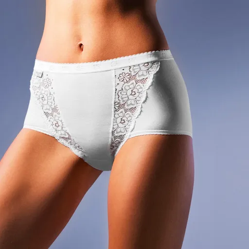 Set chiloți maxi Chic 3+1 gratuit*