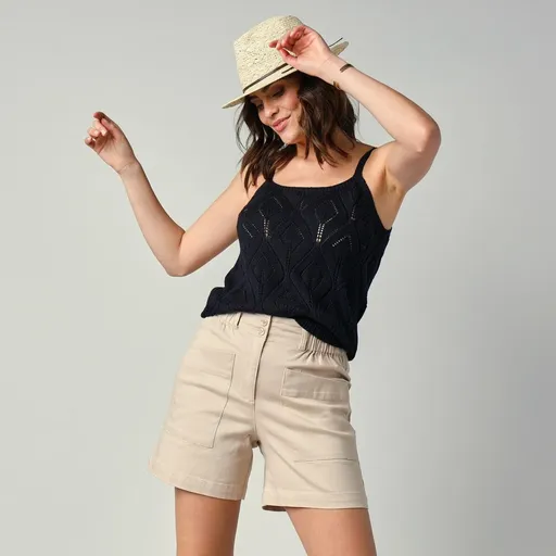 Pantaloni scurți cu talie înaltă și buzunare aplicate