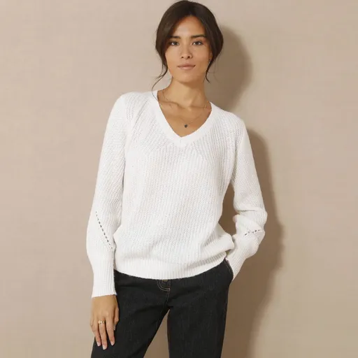 Pulover cu decolteu în V și mâneci evazate