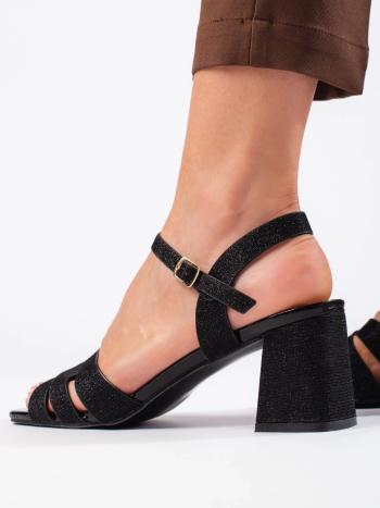 Sandale negre confortabile pentru femei pe un toc larg