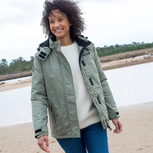 Jachetă impermeabilă cu căptușeală din fleece