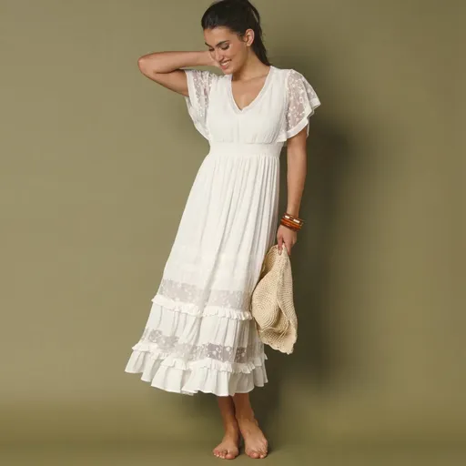 Rochie lungă din crep și tul brodat