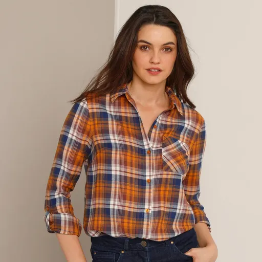 Cămașă în carouri din flanel