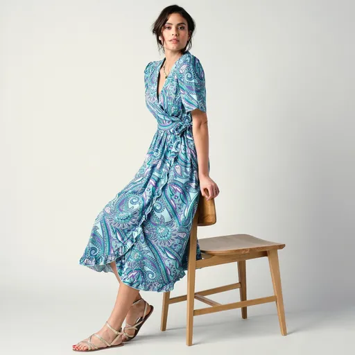 Rochie lungă cu efect de teacă